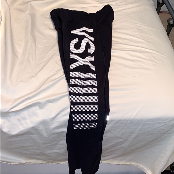 Victoria's Secret Pants - VSX athletic leggings